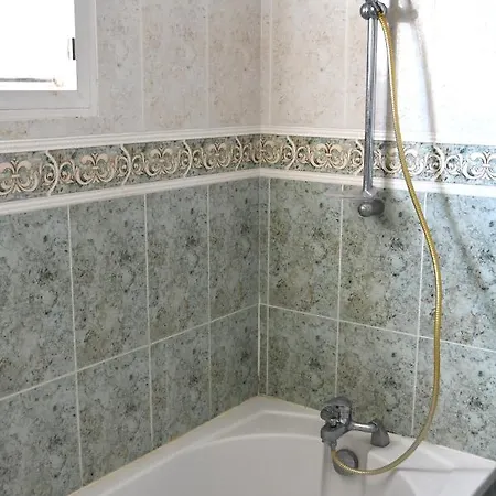 F5-wifi-piscine Gely Du Fesc Apartment *
